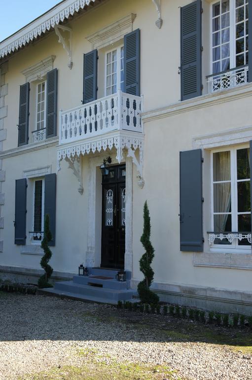 Le Chalet De Luxe Bed and Breakfast Saint-Séverin Zewnętrze zdjęcie