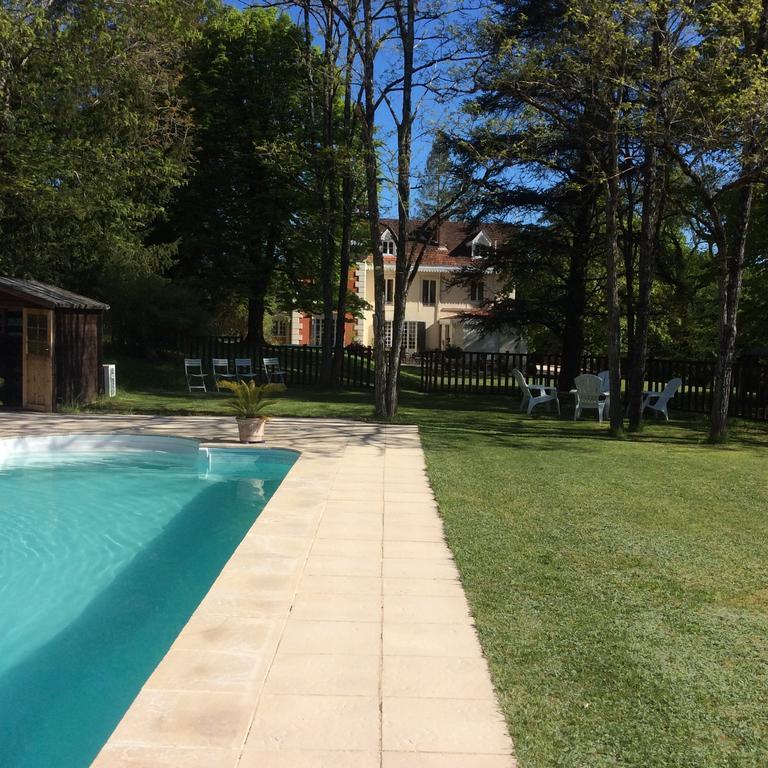 Le Chalet De Luxe Bed and Breakfast Saint-Séverin Zewnętrze zdjęcie